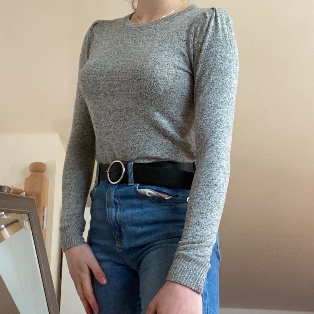 American Eagle a Grey Sweater